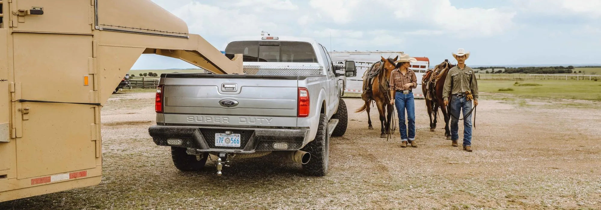 Find-Your-Hitch-Header_16c94609-8042-4ab8-a1a0-84e02b15441a