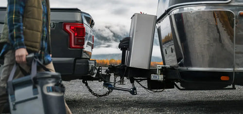 bwtrailerhitches-weight-distribution-home-page-winter-2025-header_1_df52db32-692b-4051-ba96-4d0d10883aef